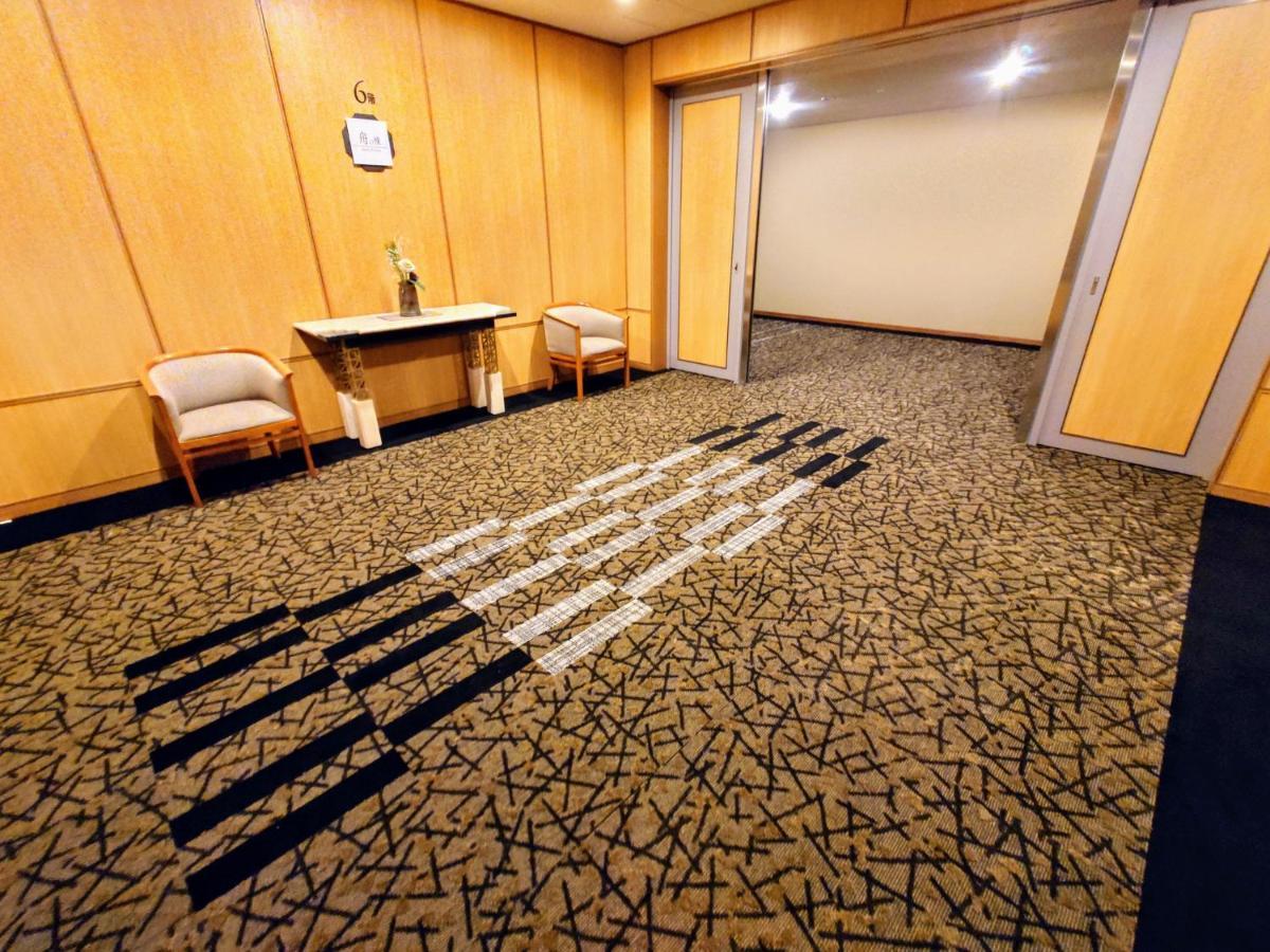 Apa Hotel & Resort Kaga Katayamazu Onsen Kasuikyo Buitenkant foto