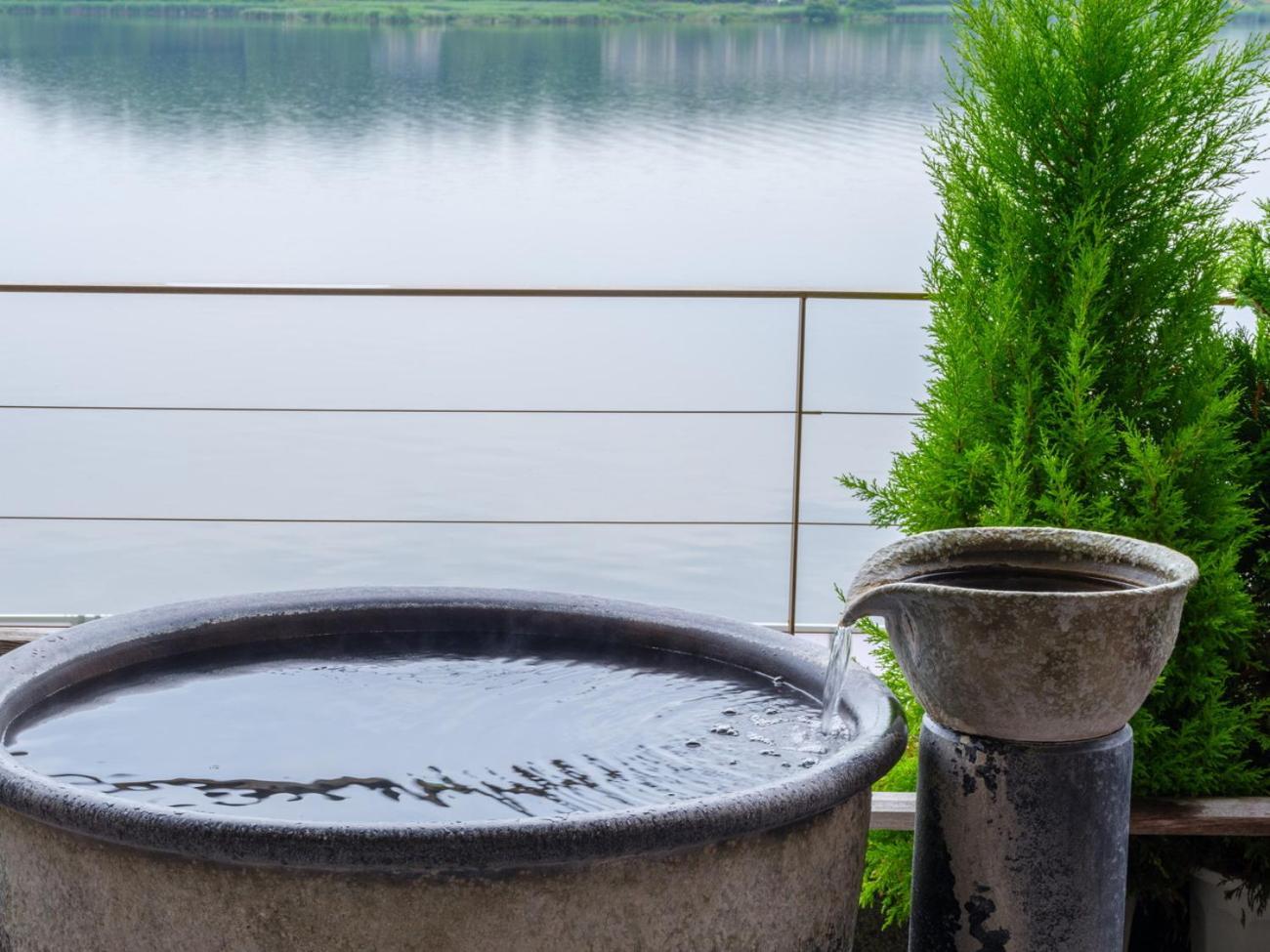 Apa Hotel & Resort Kaga Katayamazu Onsen Kasuikyo Buitenkant foto
