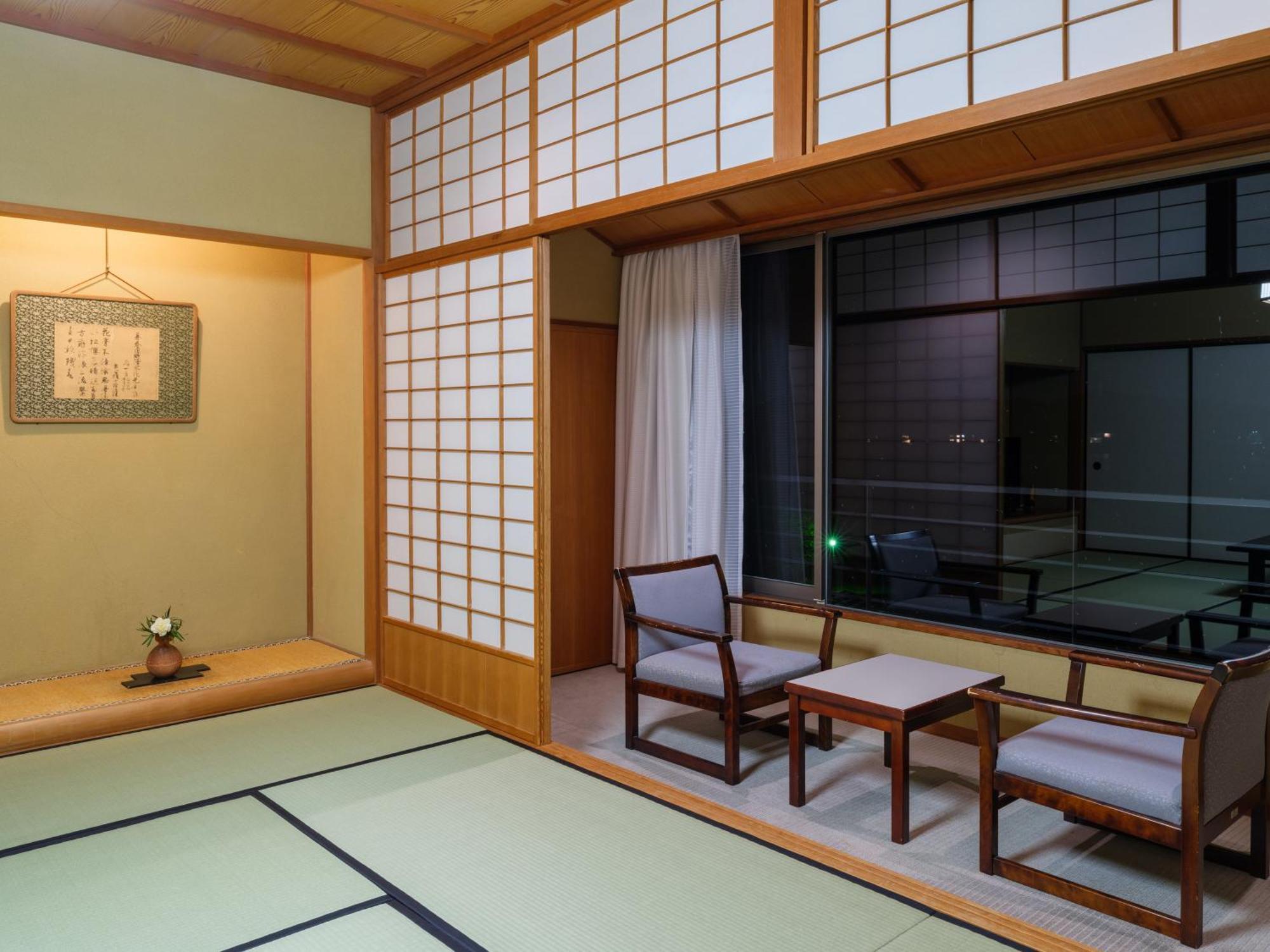 Apa Hotel & Resort Kaga Katayamazu Onsen Kasuikyo Buitenkant foto