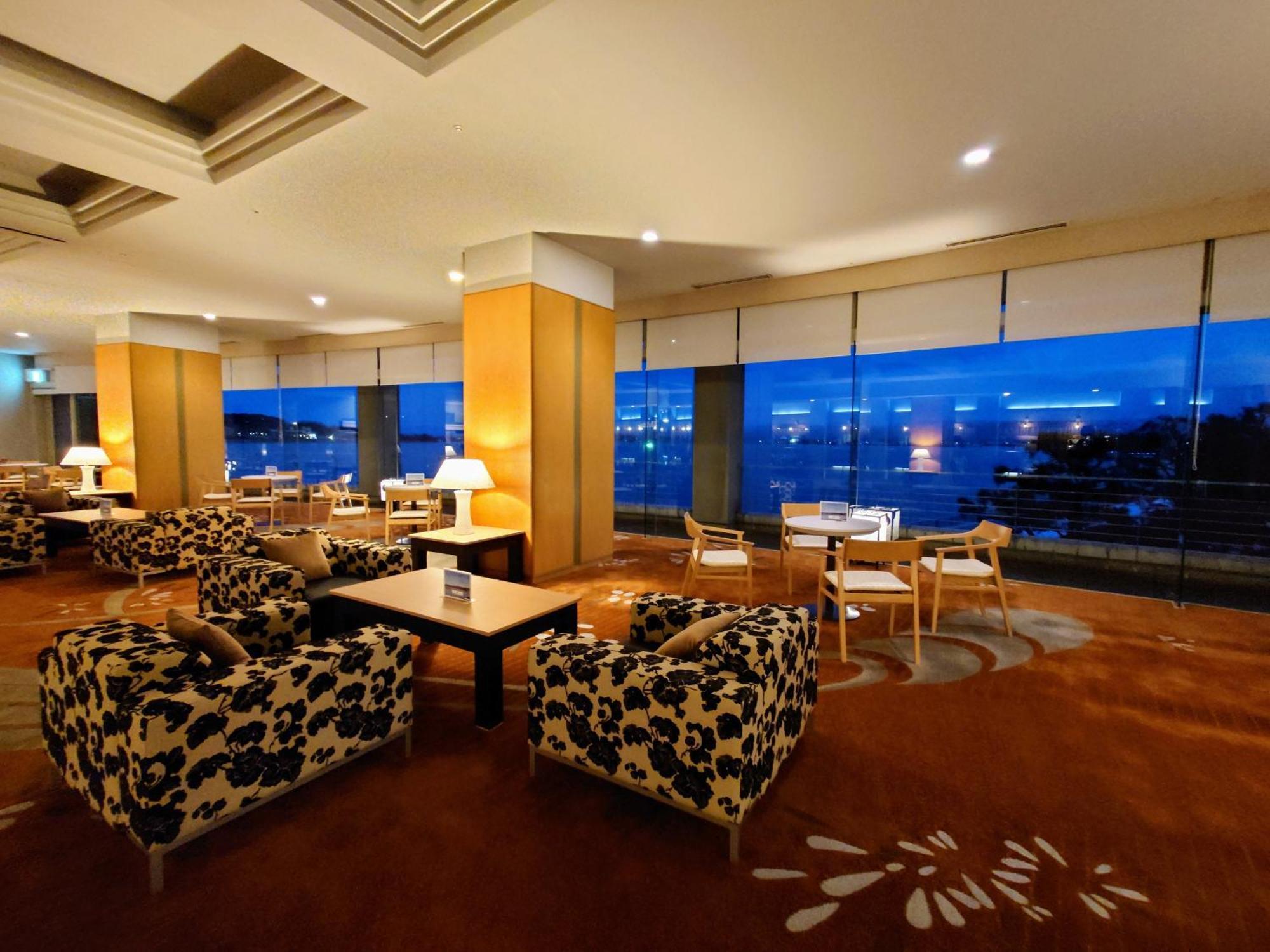 Apa Hotel & Resort Kaga Katayamazu Onsen Kasuikyo Buitenkant foto