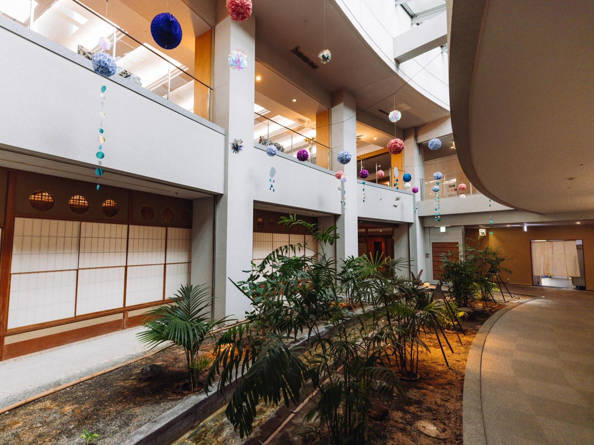 Apa Hotel & Resort Kaga Katayamazu Onsen Kasuikyo Buitenkant foto