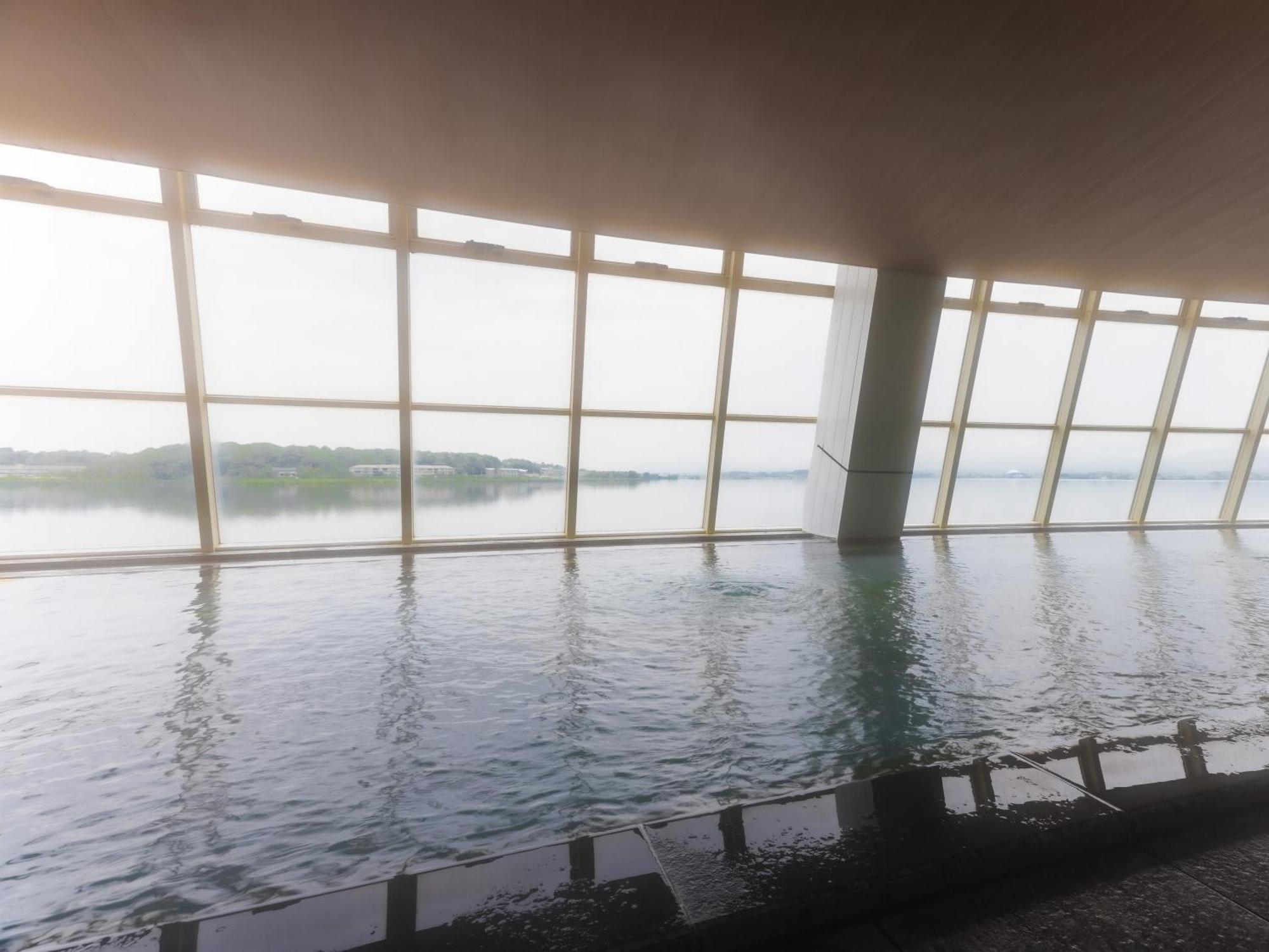 Apa Hotel & Resort Kaga Katayamazu Onsen Kasuikyo Buitenkant foto