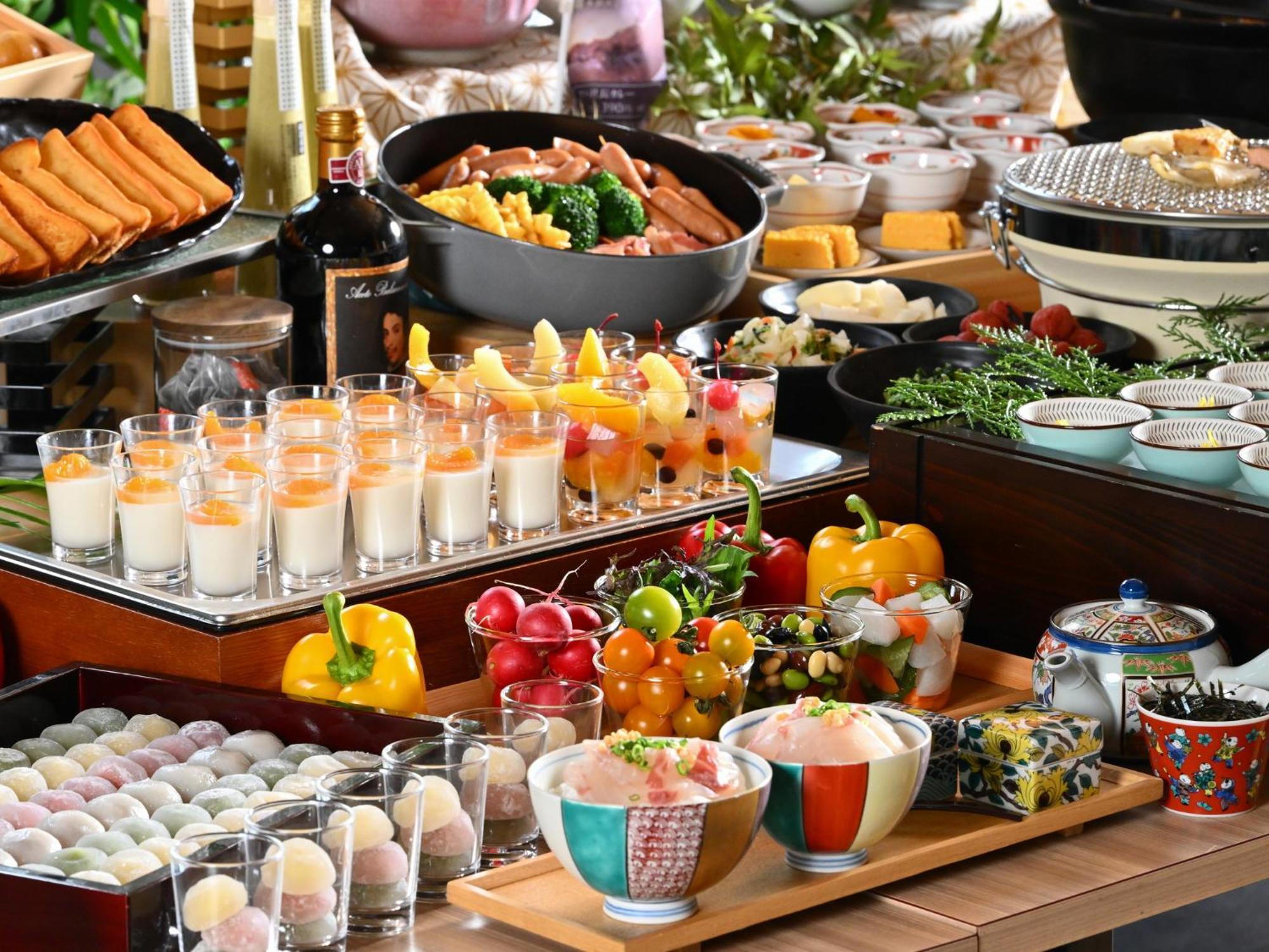 Apa Hotel & Resort Kaga Katayamazu Onsen Kasuikyo Buitenkant foto
